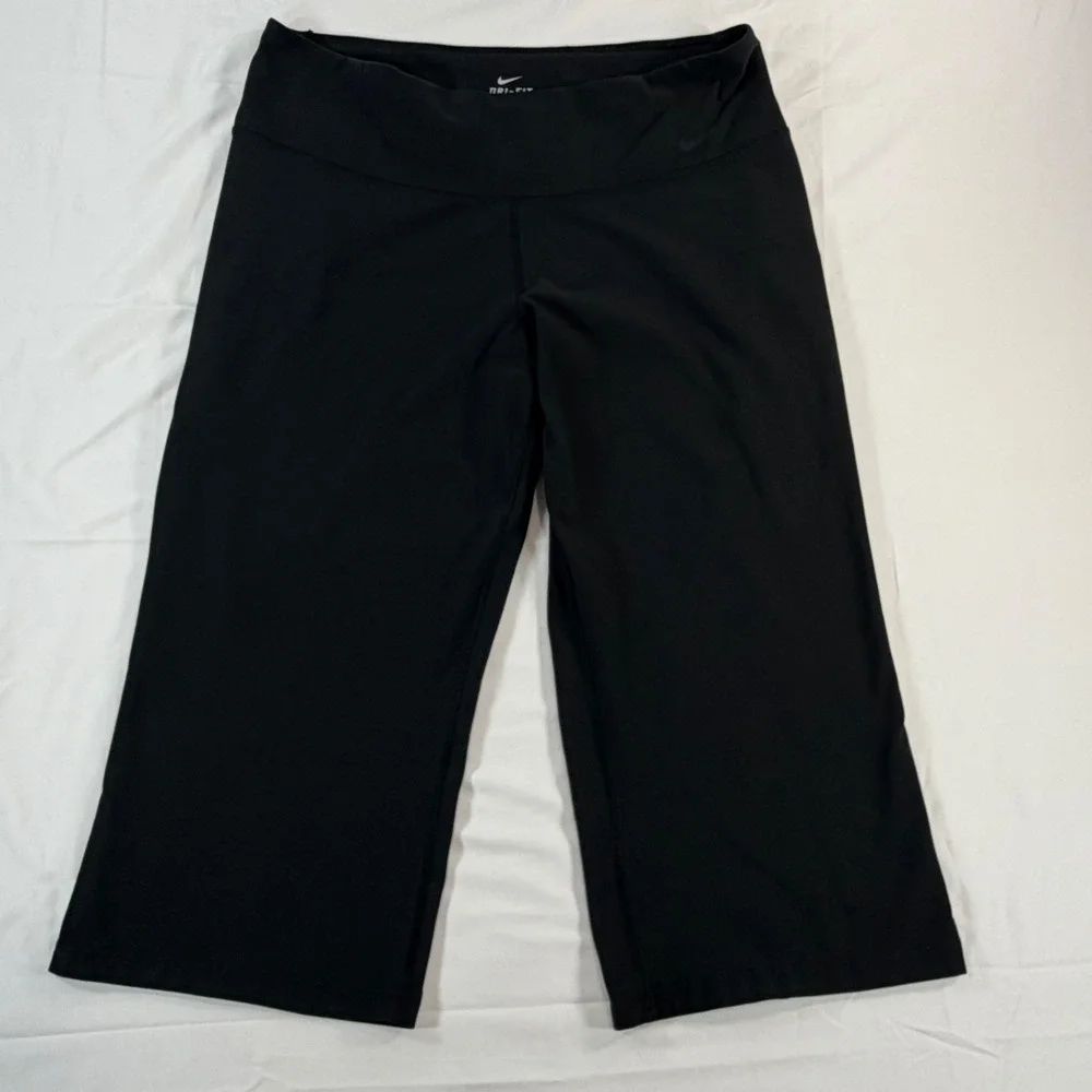Nike Dri-FIT Legendary Black Wide Leg Crop Yoga Pants Womens Large L Training